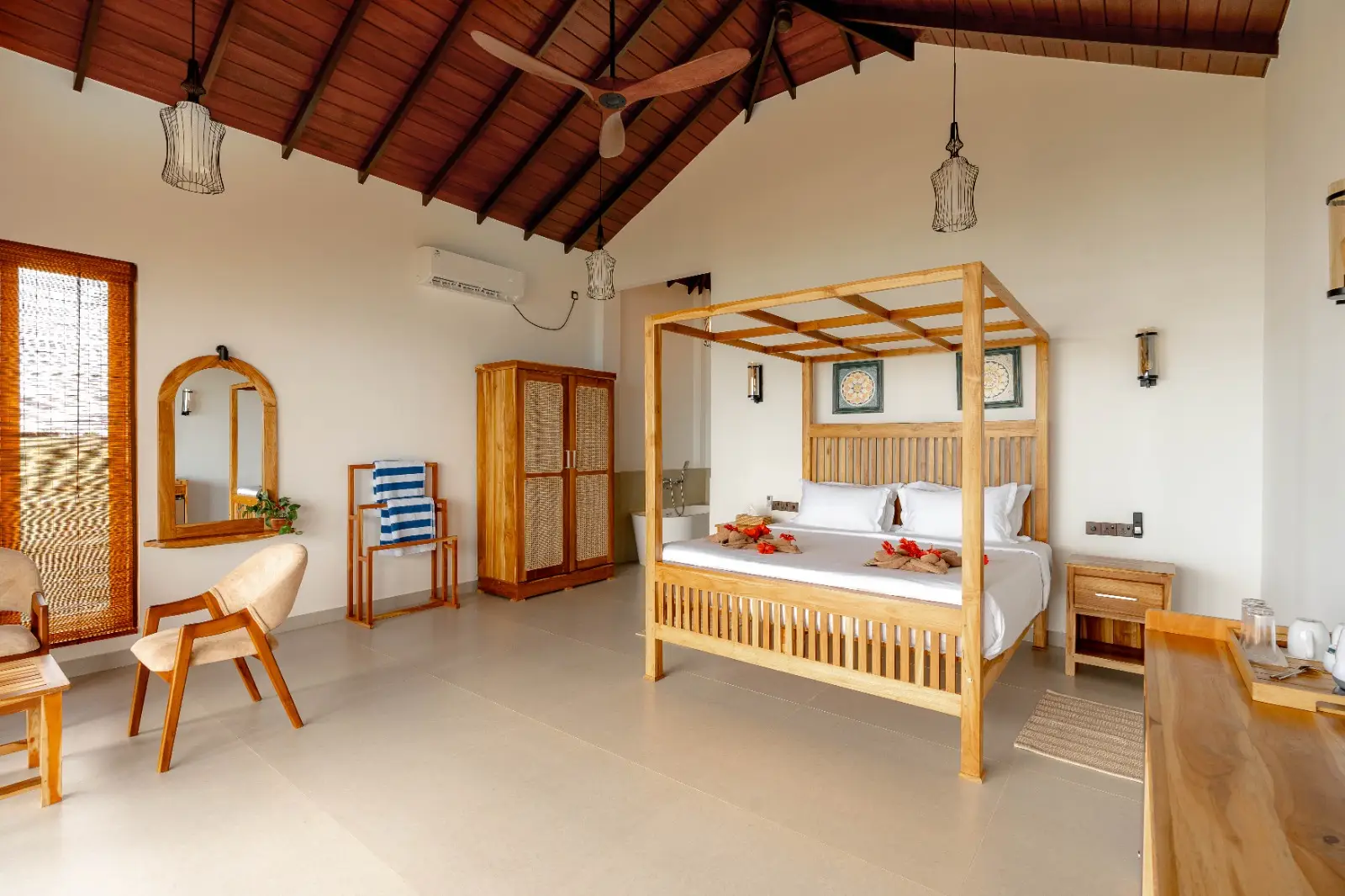 http://ananthaya%20beach%20Superior%20Suite%20with%20Sea%20view%20(27)
