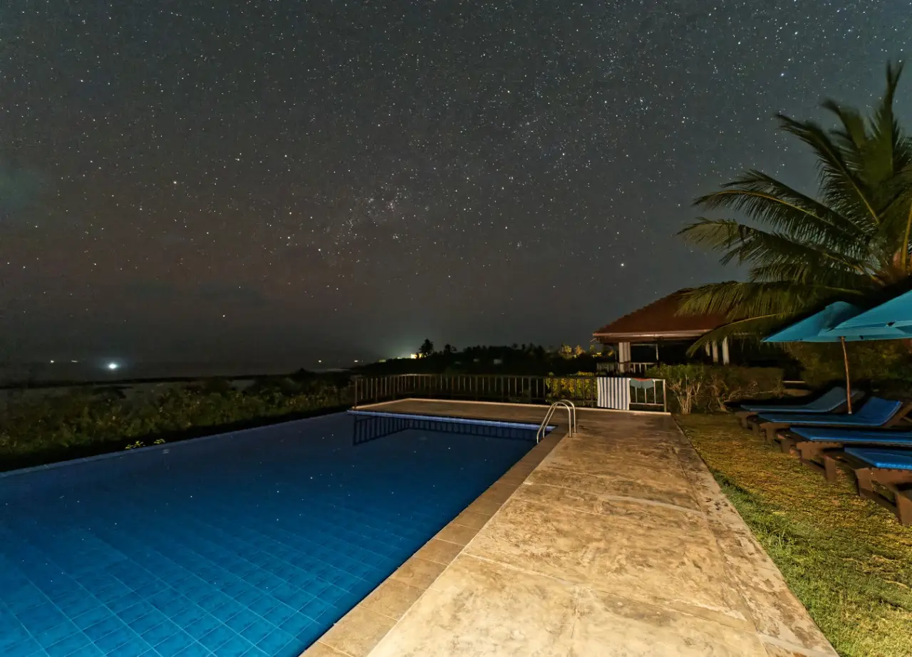 ananthaya beach infinity pool (11)